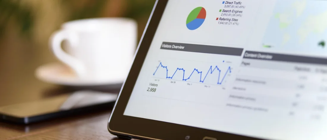 digital marketing, technology, notebook, stats — GA4’te "Unassigned" Trafik: Sebebi Kendi Sitemizde Bulduk