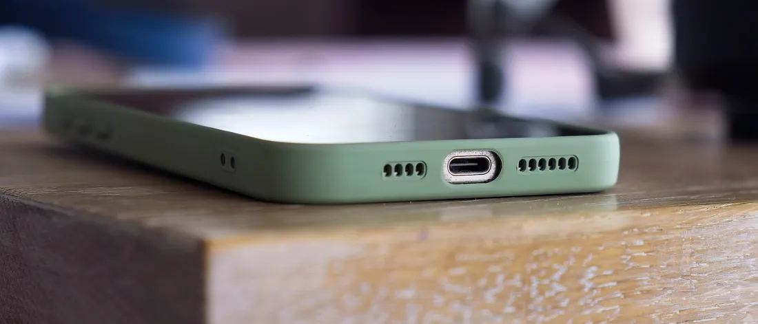 phone, iphone, mobile, green — Mobil Uygulamada Analitik: Hangi Olayları Ölçmeli?