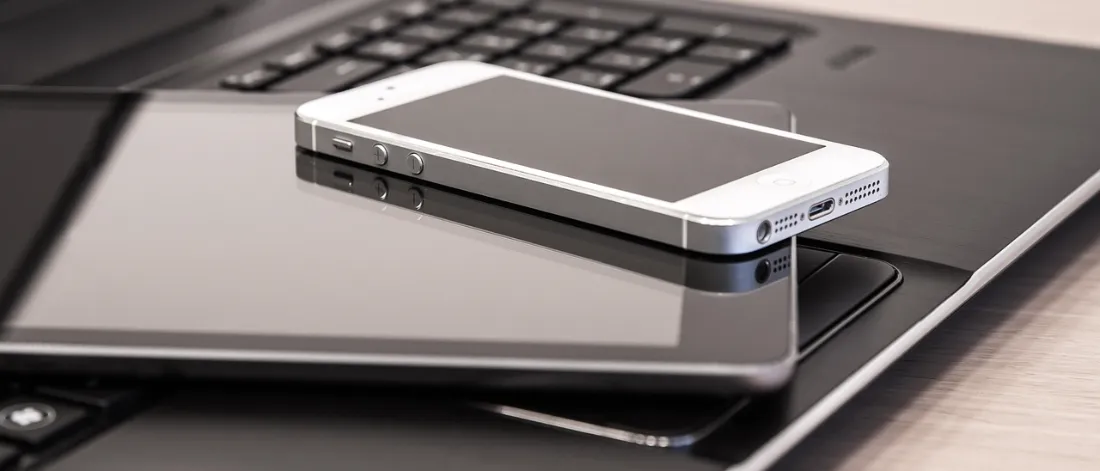 technology, devices, electronics, laptop — Tek Kod Tabanı ile iOS ve Android: Nerede Kazanır, Nerede Kazanmaz